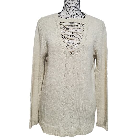 Entro Light Tan Cut Out Neckline Lightweight Long Sleeve Sweater Small - Picture 1 of 10